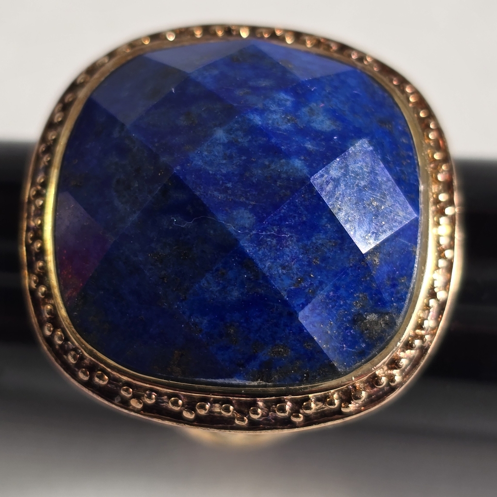 Sterling Silver 925 Bold Blue Cushion-Cut Lapis Lazuli Ring In Gold
